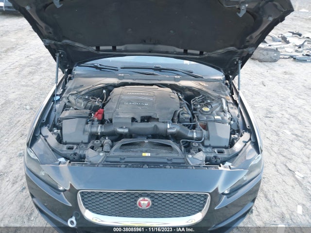 2017 JAGUAR XE SAJAD4BV9HA957680 Photo 9