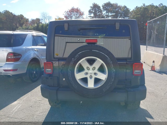 2016 JEEP WRANGLER UNLIMITED SPORT VIN: 1C4BJWDG5GL197109