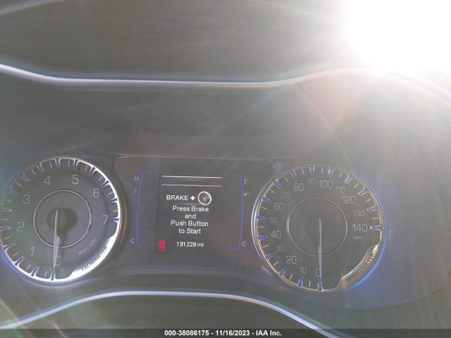 1C3CCCAB2FN586853 Chrysler 200 Limited