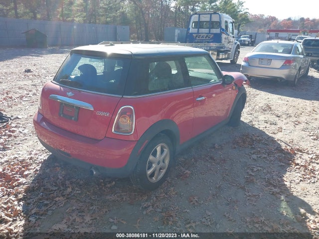 2008 MINI COOPER WMWMF33548TT67953 Photo 3