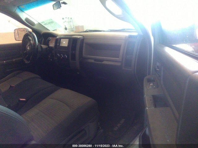 2012 RAM 1500 ST VIN: 3C6JD6AT4CG158871