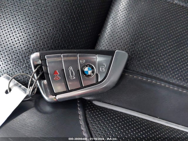 BMW 540i Xdrive 2019 WBAJE7C54KWW12219 Image 11