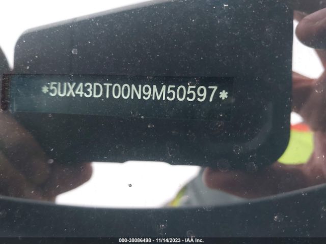 5UX43DT00N9M50597 BMW X4 M40i