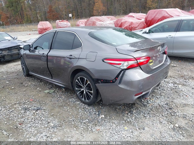 Toyota CAMRY SE 2018 4T1B11HK9JU024773 Image 3