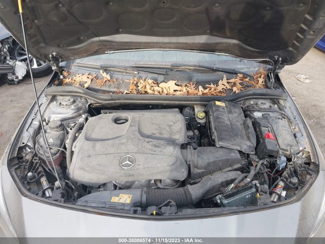 WDDSJ4EB9FN196609 Mercedes-Benz CLA-Class