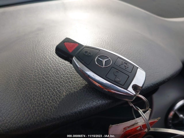 WDDSJ4EB9FN196609 Mercedes-Benz CLA-Class