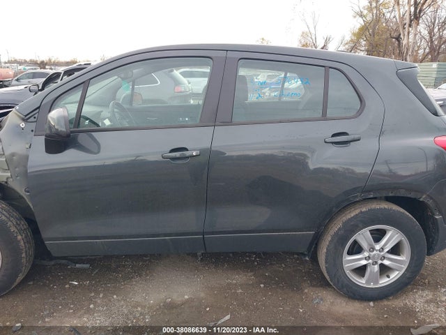 Chevrolet TRAX LS 2019 3GNCJKSB0KL336409 Image 15