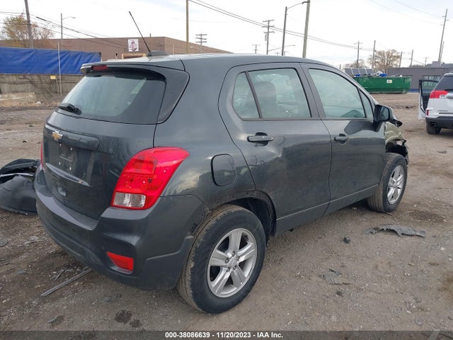 Chevrolet TRAX LS 2019 3GNCJKSB0KL336409 Image 4