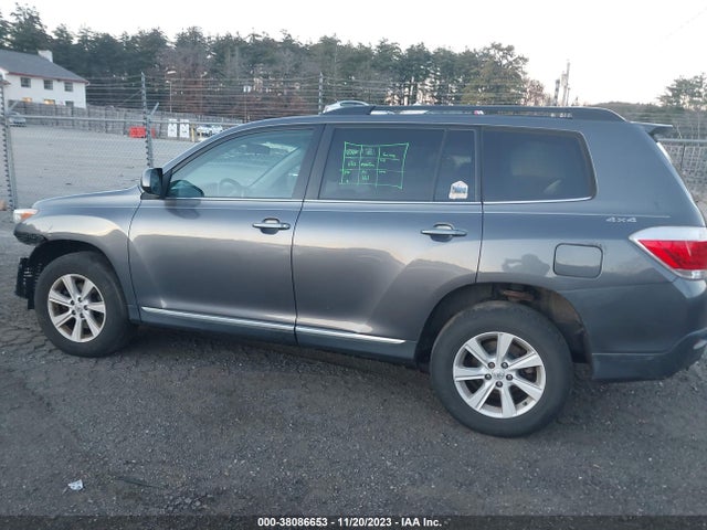 2012 TOYOTA HIGHLANDER BASE V6 VIN: 5TDBK3EH6CS151574