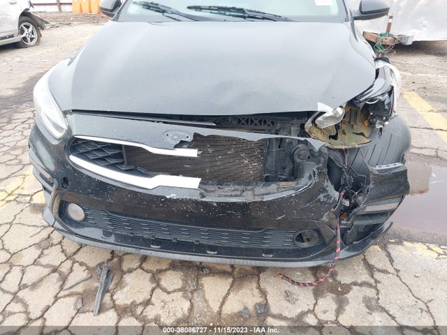 2019 KIA FORTE LXS VIN: 3KPF24AD6KE066172
