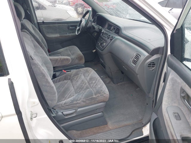 2004 HONDA ODYSSEY EX VIN: 5FNRL18864B103669
