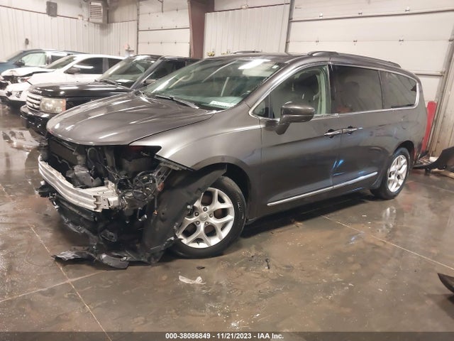 2C4RC1BG3HR667516 Chrysler Pacifica Touring-l