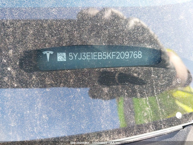 Tesla Model 3 Performance/long Range 2019 5YJ3E1EB5KF209768 Image 9