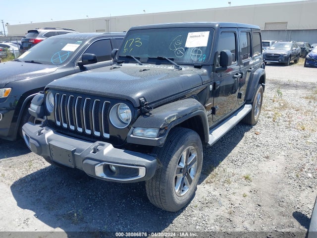 1C4HJXEG0JW191447 Jeep Wrangler Unlimited Sahara 4x4