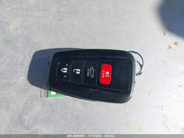 2022 TOYOTA RAV4 XLE VIN: 2T3P1RFV4NC284885