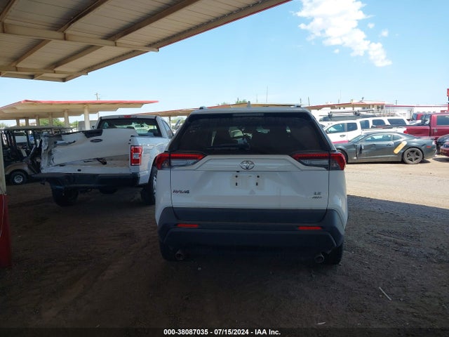 Toyota RAV4 LE 2019 2T3F1RFV6KW023005 Image 17