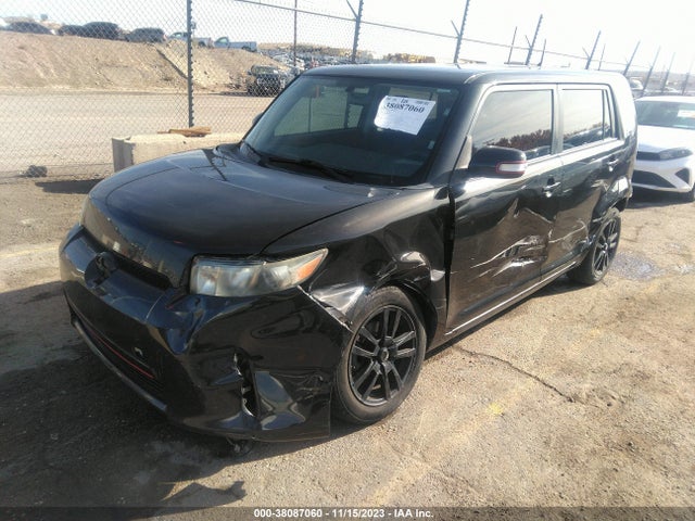 JTLZE4FE5FJ080809 Scion Xb 686 Parklan Edition