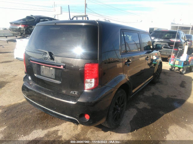 JTLZE4FE5FJ080809 Scion Xb 686 Parklan Edition