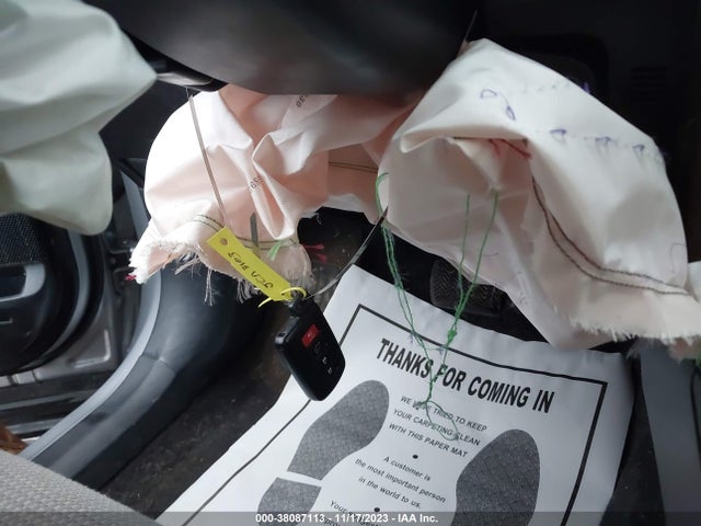 Toyota Rav4 Xle 2018 JTMRFREV2JJ229371 Image 11