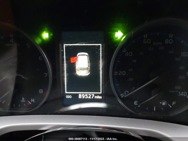 Toyota Rav4 Xle 2018 JTMRFREV2JJ229371 Image 15