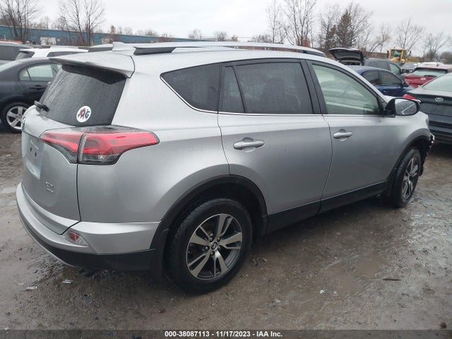 Toyota Rav4 Xle 2018 JTMRFREV2JJ229371 Image 4