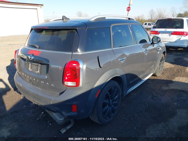 2018 MINI COUNTRYMAN WMZYT5C32J3D82807 Photo 3