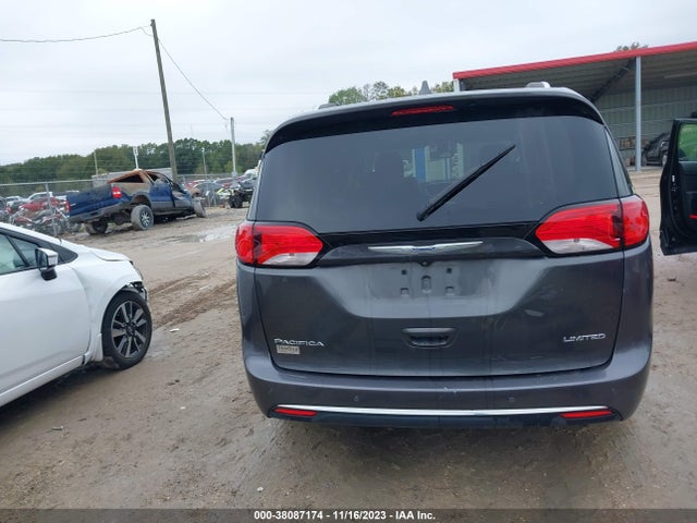 2017 CHRYSLER PACIFICA LIMITED VIN: 2C4RC1GG2HR670318