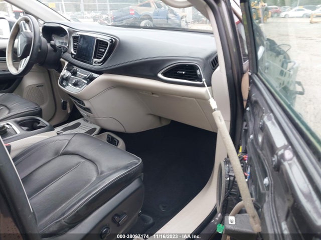 2017 CHRYSLER PACIFICA LIMITED VIN: 2C4RC1GG2HR670318