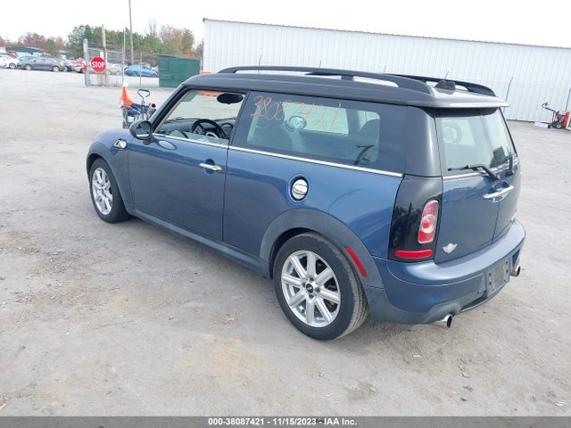 2011 MINI COOPER S CLUBMAN WMWZG3C58BTY36195 Photo 2