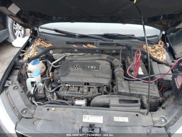 3VWD17AJ1GM245232 Volkswagen Jetta 1.8t Sport