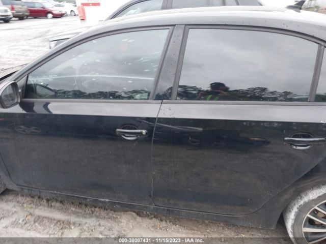 3VWD17AJ1GM245232 Volkswagen Jetta 1.8t Sport