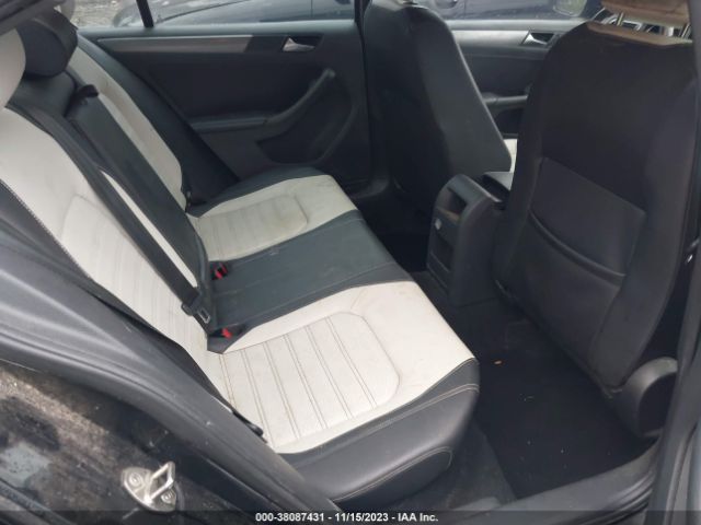 3VWD17AJ1GM245232 Volkswagen Jetta 1.8t Sport