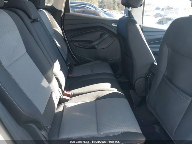 1FMCU9GD6HUA56412 Ford ESCAPE SE