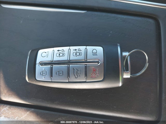 2022 GENESIS GV80 3.5T AWD VIN: KMUHCESC9NU092768