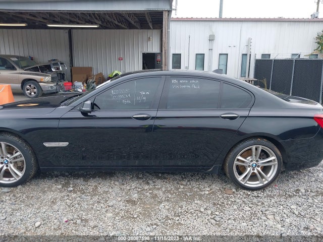 BMW 740I 2015 WBAYA6C58FGK16542 Image 13