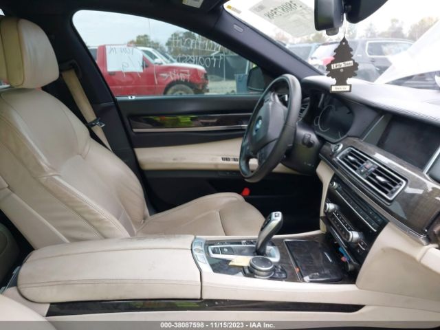 2015 BMW 740I WBAYA6C58FGK16542 Photo 4