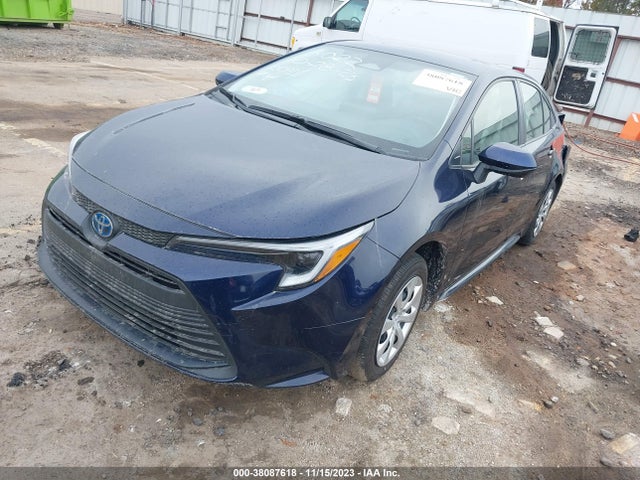 Toyota Corolla Hybrid Le 2023 JTDBCMFE3PJ003022 Image 2
