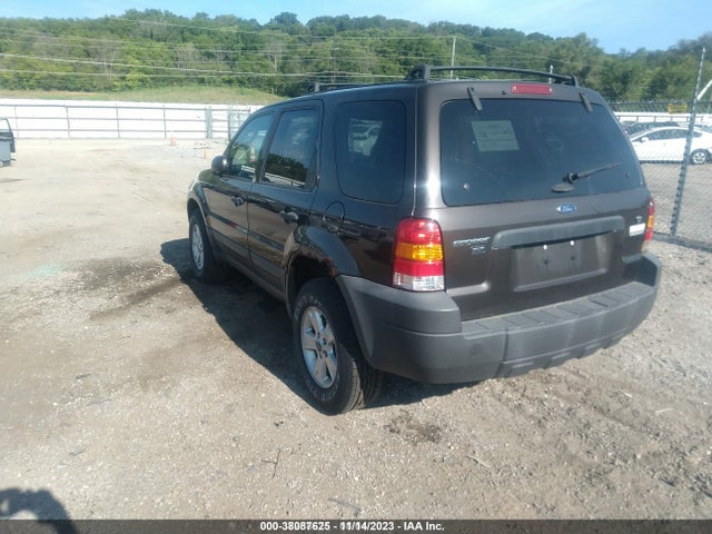 2007 FORD ESCAPE XLT VIN: 1FMYU93167KB99985