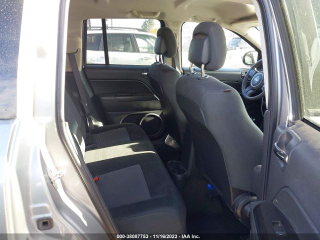 1C4NJCBA2GD634245 Jeep Compass Sport