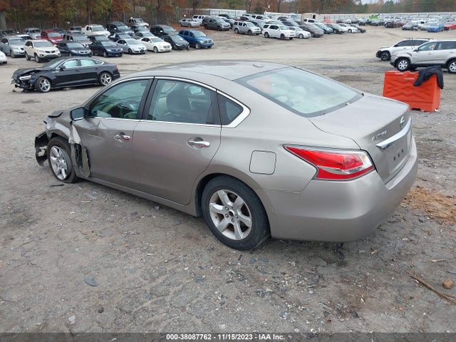 Nissan Altima 2.5 S 2015 1N4AL3AP2FC220519 Image 3