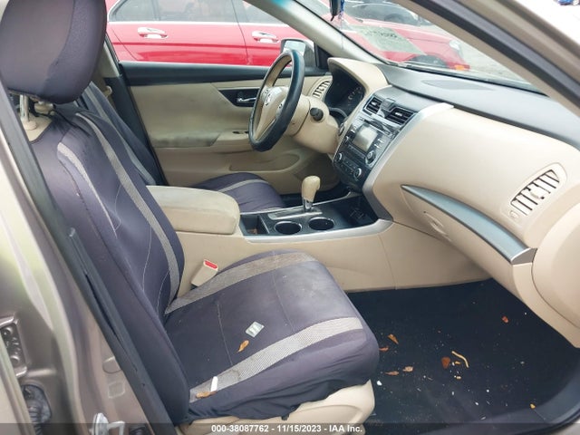 Nissan Altima 2.5 S 2015 1N4AL3AP2FC220519 Image 5