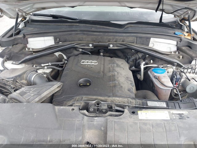 Audi Q5 2.0t Premium 2014 WA1LFAFP4EA073275 Image 10