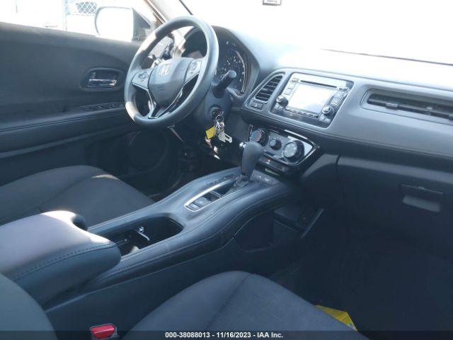 3CZRU6H30NM762952 Honda Hr-v Awd Lx