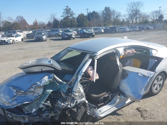 Chevrolet Cruze Ls Auto 2018 1G1BC5SM4J7248525 Image 6