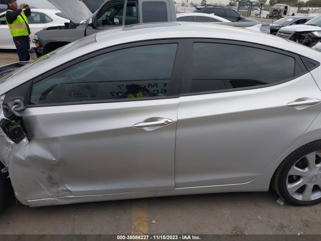 2013 HYUNDAI ELANTRA LIMITED (ULSAN PLANT) VIN: KMHDH4AEXDU547993