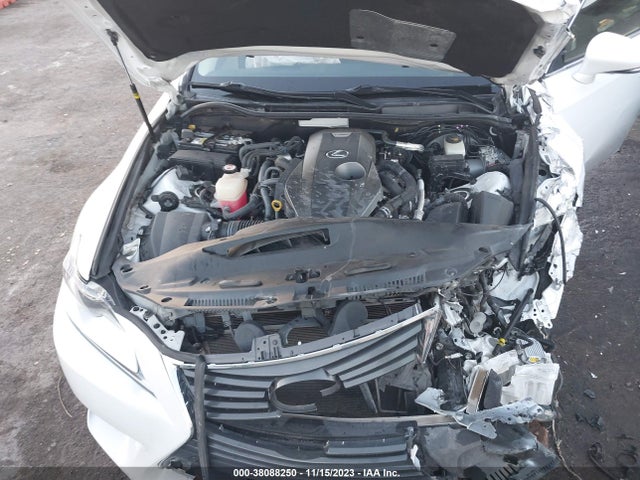 JTHBA1D29G5035638 Lexus IS 200T