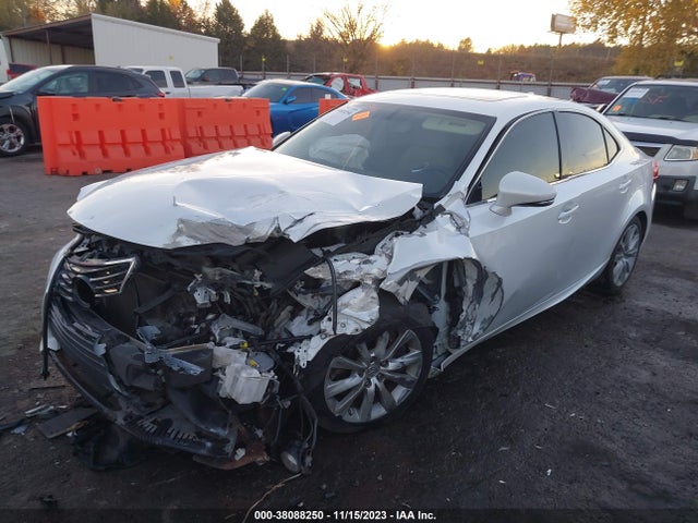 JTHBA1D29G5035638 Lexus IS 200T