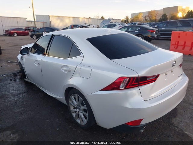 JTHBA1D29G5035638 Lexus IS 200T