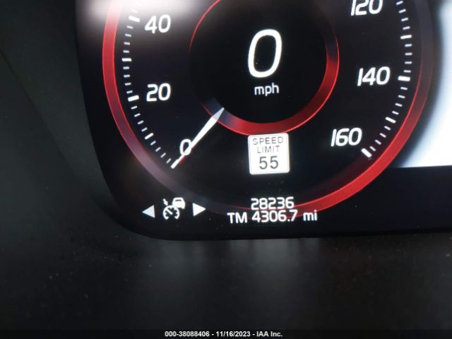 YV4A22PK7M1745620 Volvo Xc90 T6 Momentum 7 Passenger