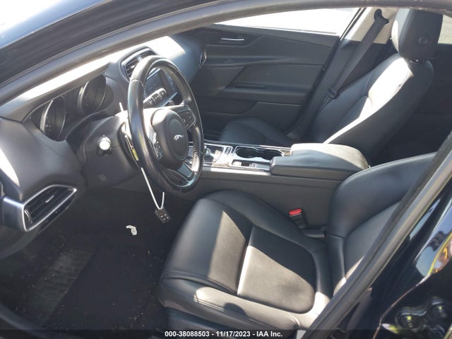 2017 JAGUAR XE SAJAR4BGXHA976824 Photo 4